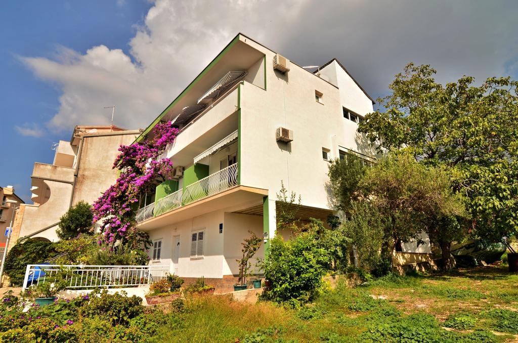 Apartments Sonja Tucepi Luaran gambar