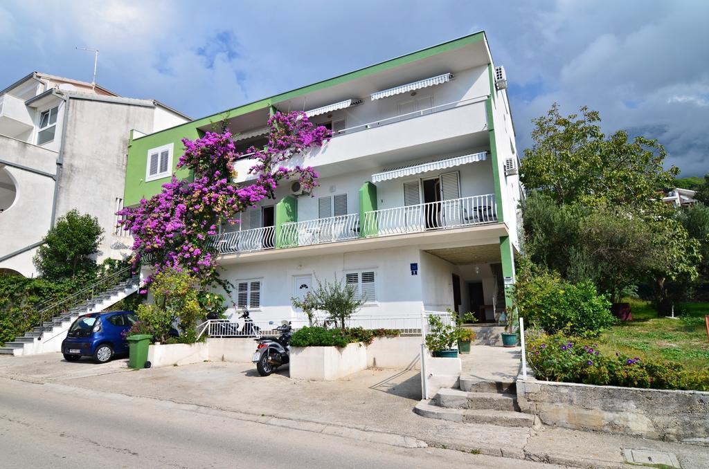 Apartments Sonja Tucepi Luaran gambar