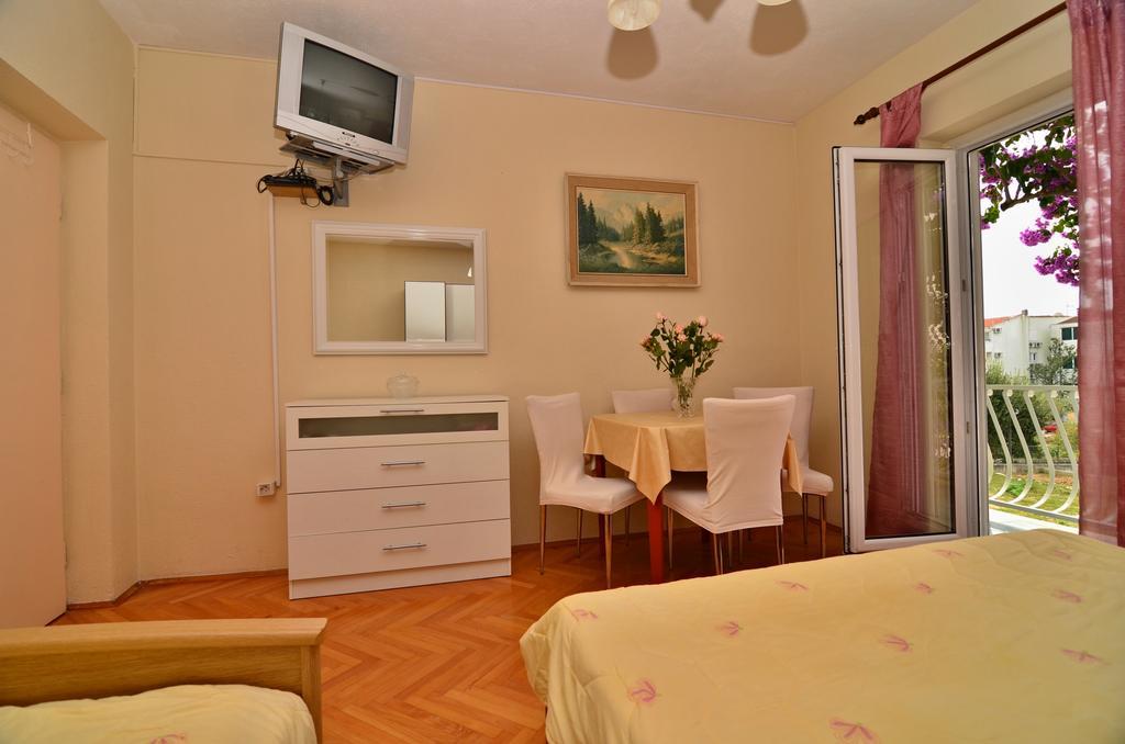 Apartments Sonja Tucepi Luaran gambar