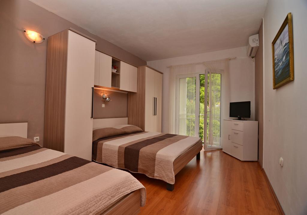Apartments Sonja Tucepi Luaran gambar