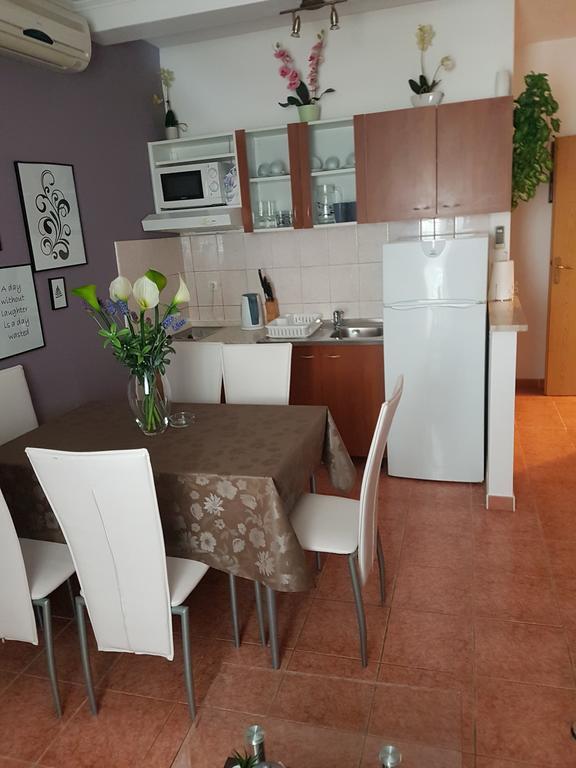 Apartments Sonja Tucepi Luaran gambar